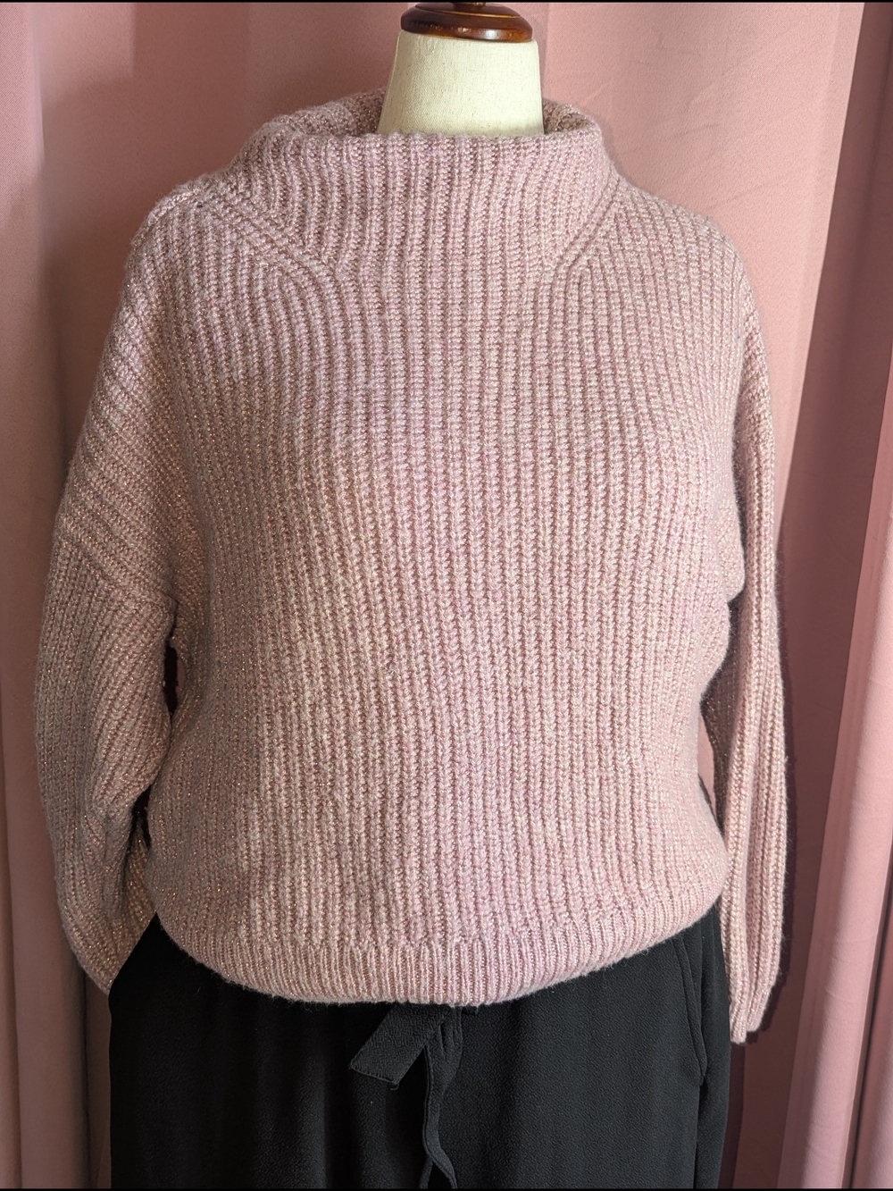 APT 9 Oversized Cropped Pink Sweater with Metallic Thread XL